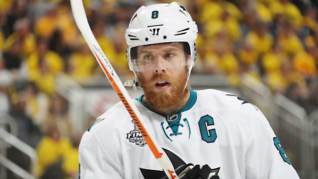 Joe-Pavelski-Dave-Sandford-top.jpg